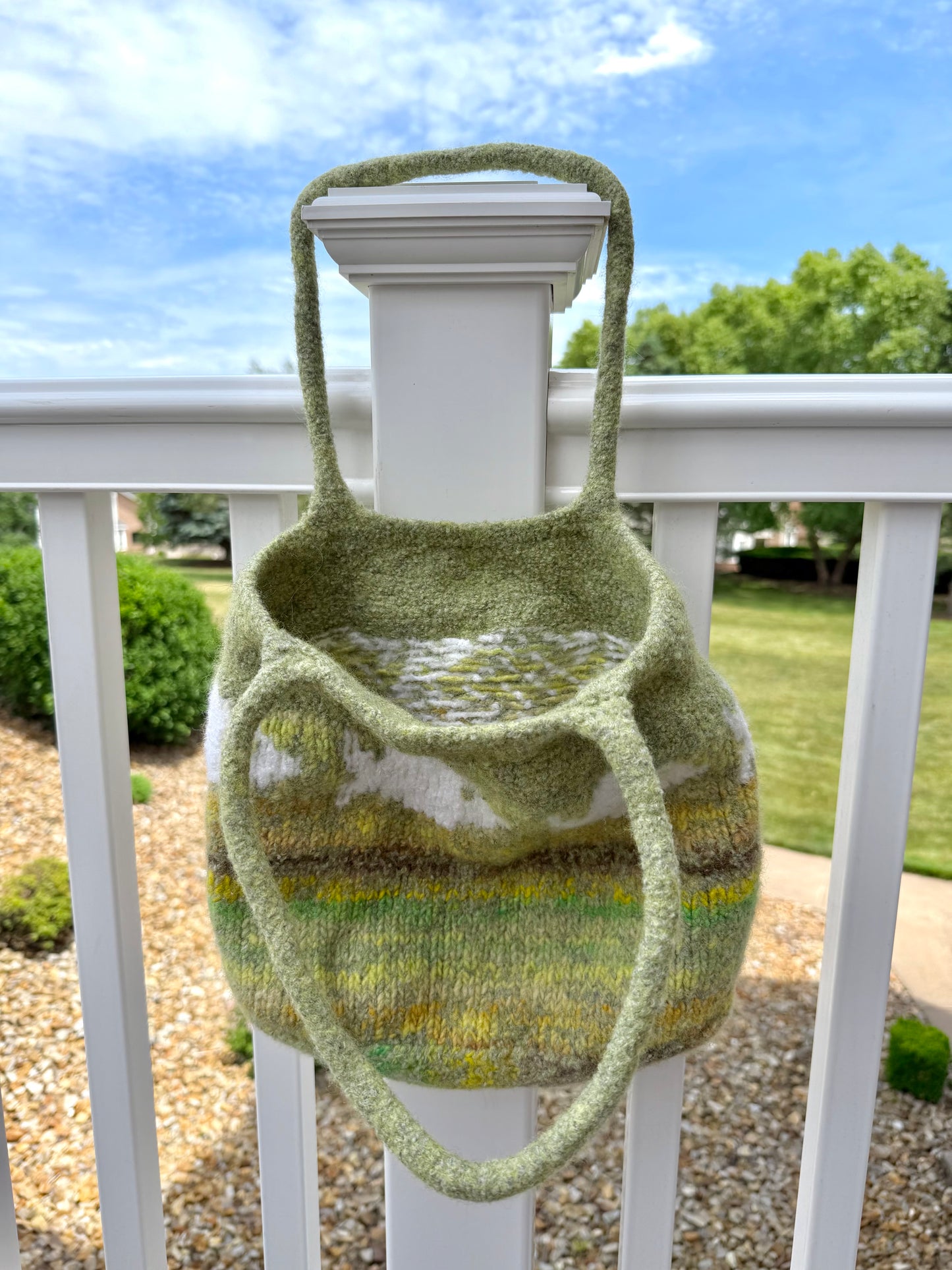Felted Fish Tote Bag - Avocado