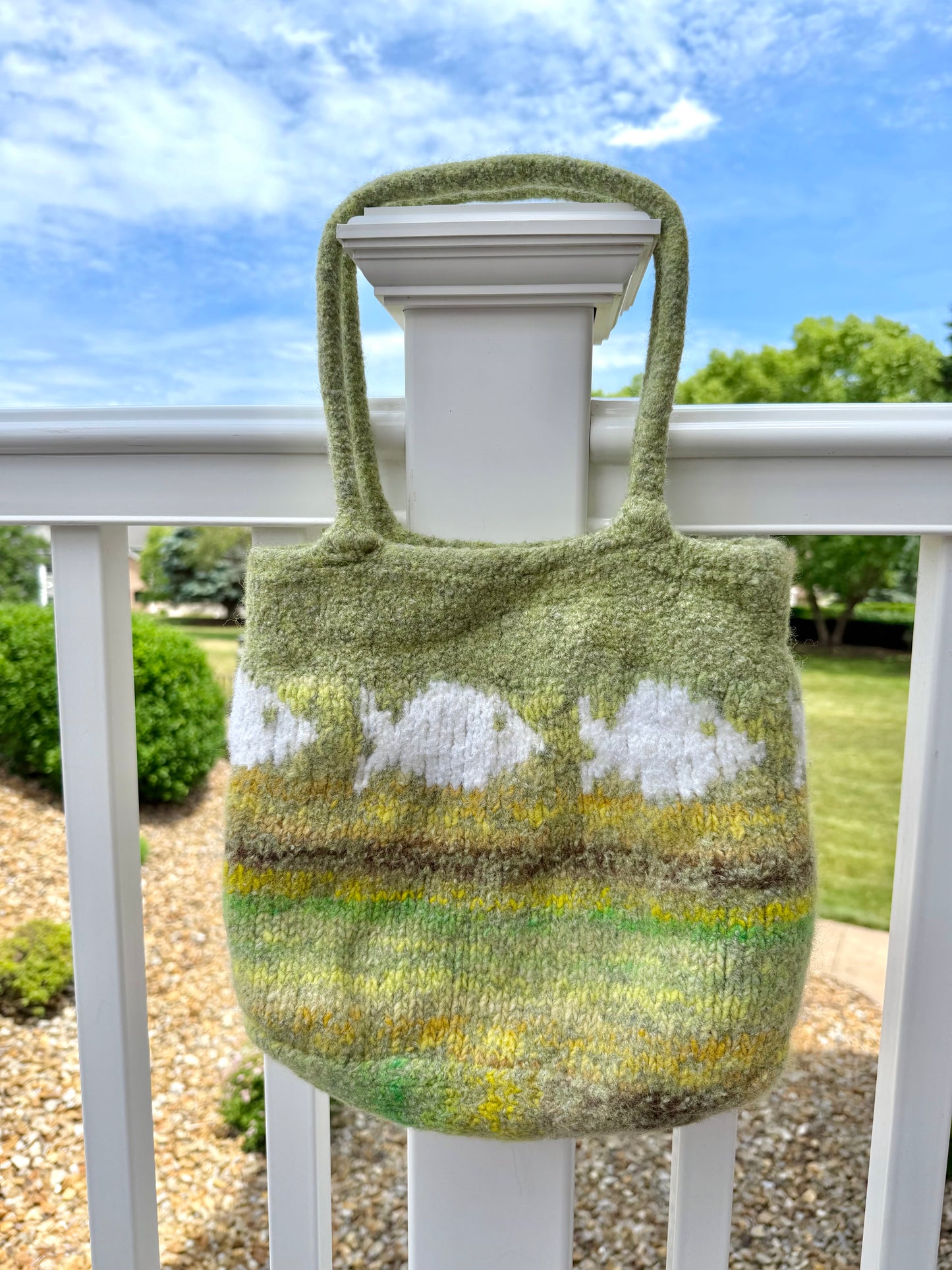 Felted Fish Tote Bag - Avocado
